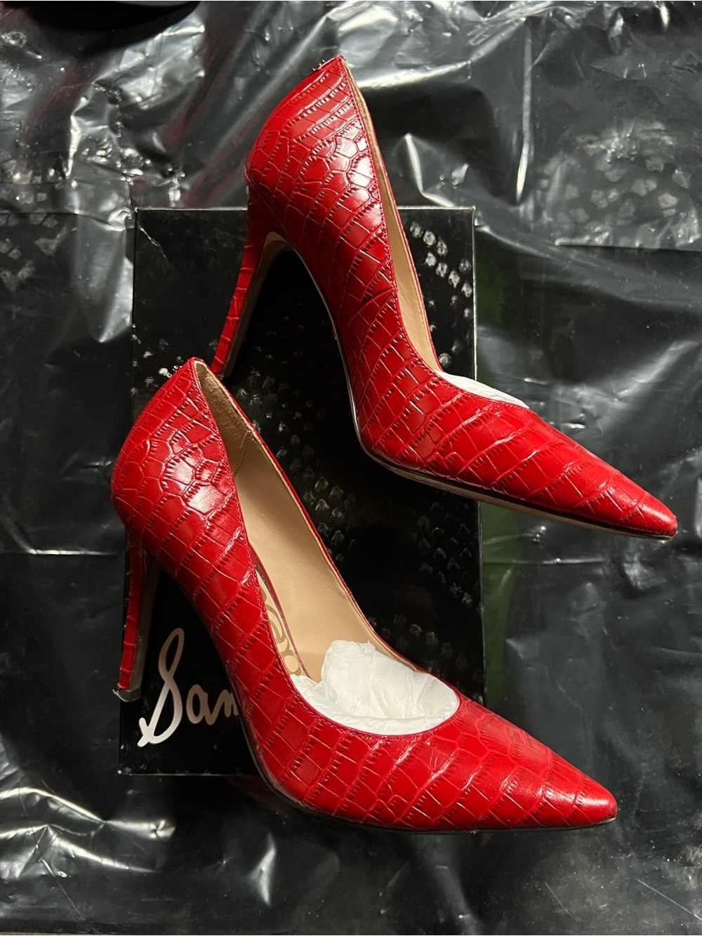 Sam Edelman Red Croc-Embossed Pointed Toe Stilettos - Picture 4 of 8